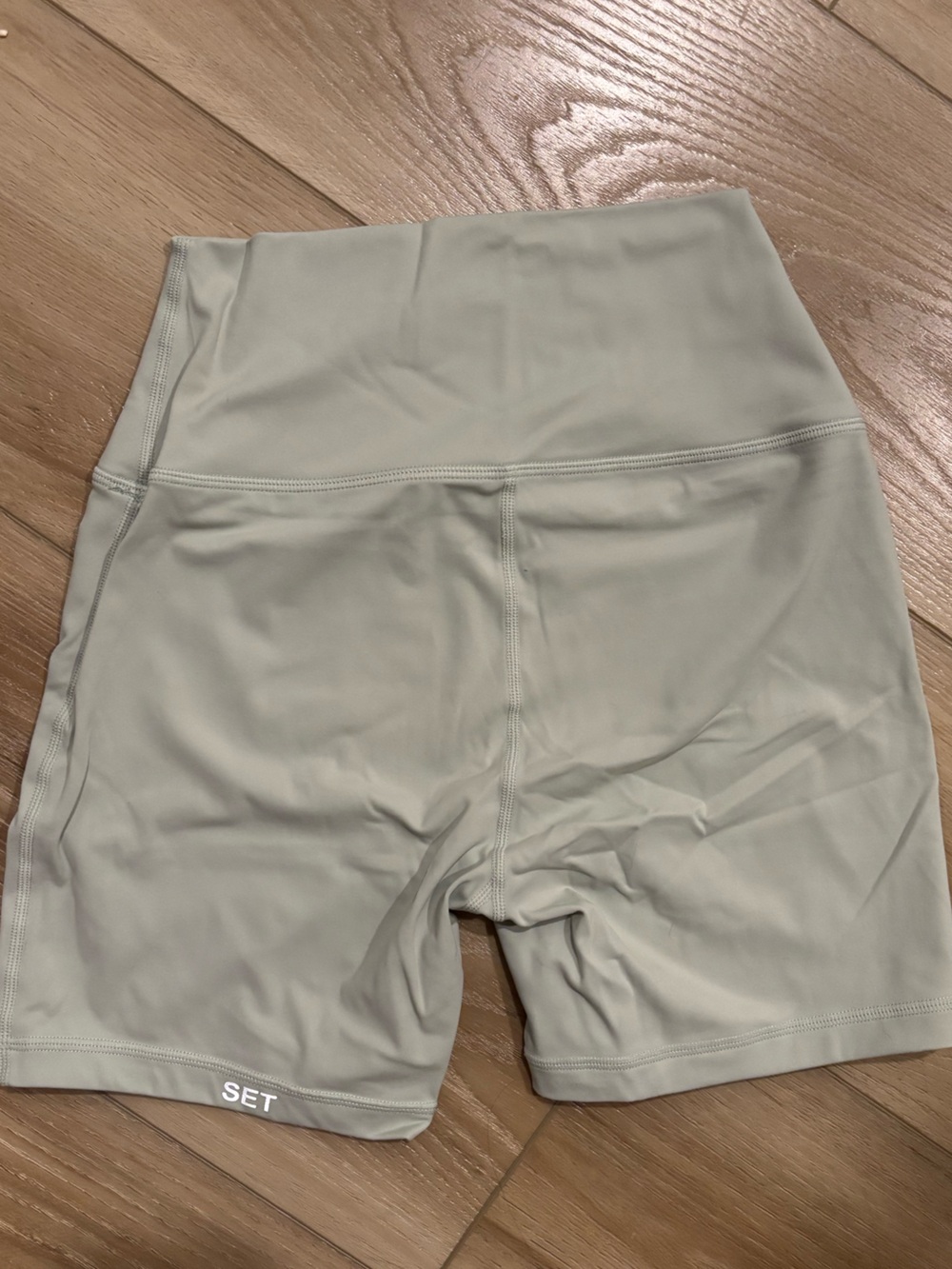Set Active High-Waist Women's Bike Shorts in Sage Green